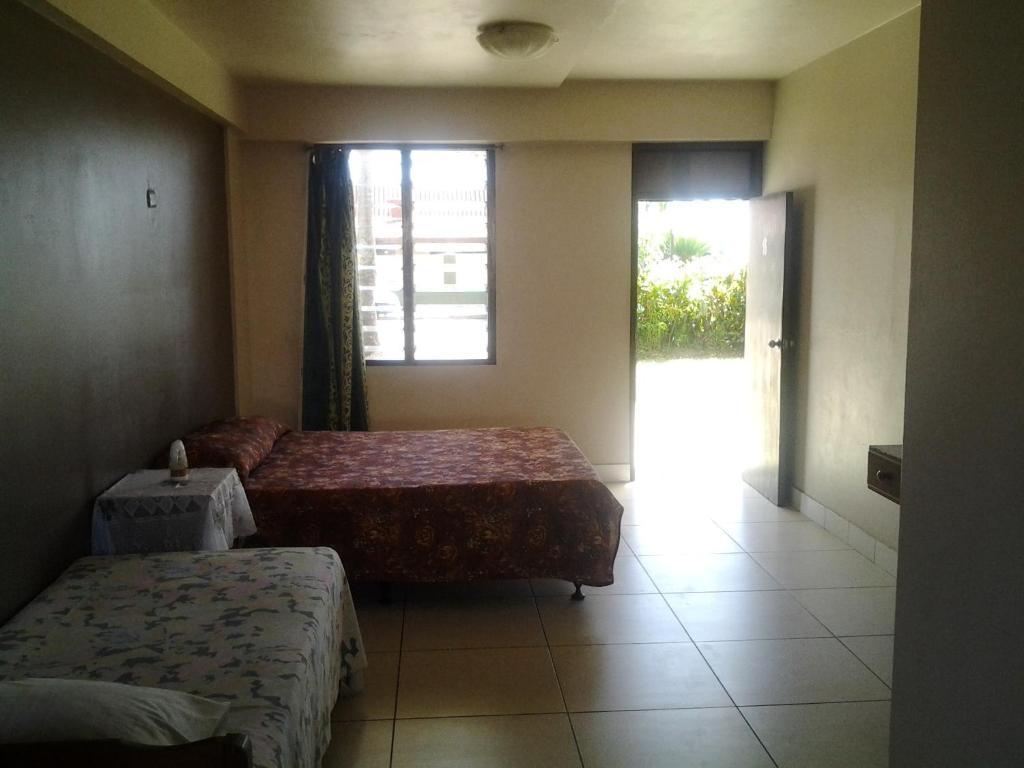 Travellers Beach Resort Nadi Room photo