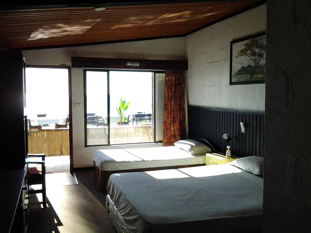 Travellers Beach Resort Nadi Exterior photo