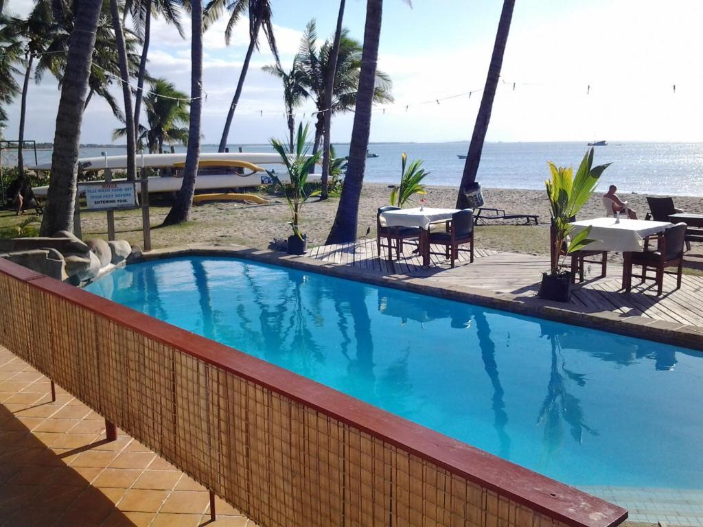 Travellers Beach Resort Nadi Exterior photo
