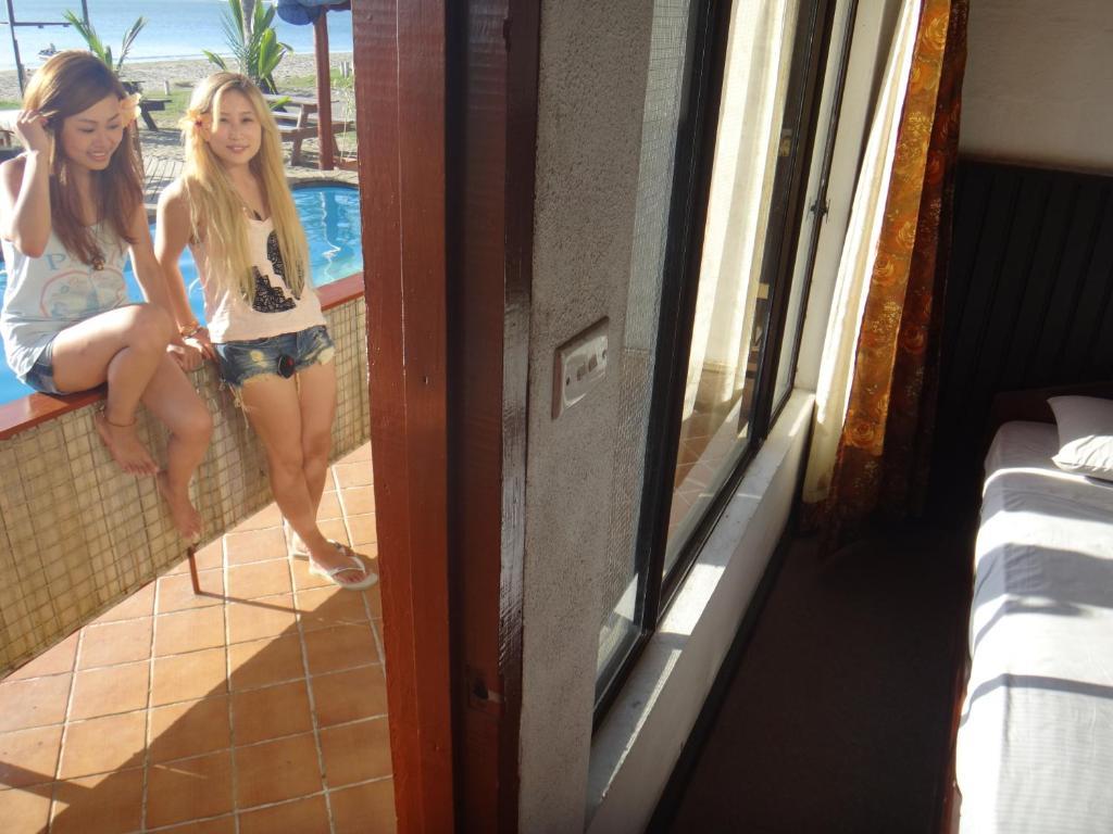 Travellers Beach Resort Nadi Room photo